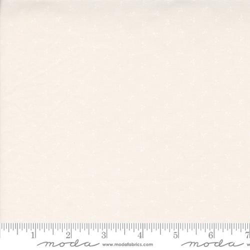 Itty Bitty Background Gatherings by Primitive Gatherings for Moda - Tiny Bud Off White