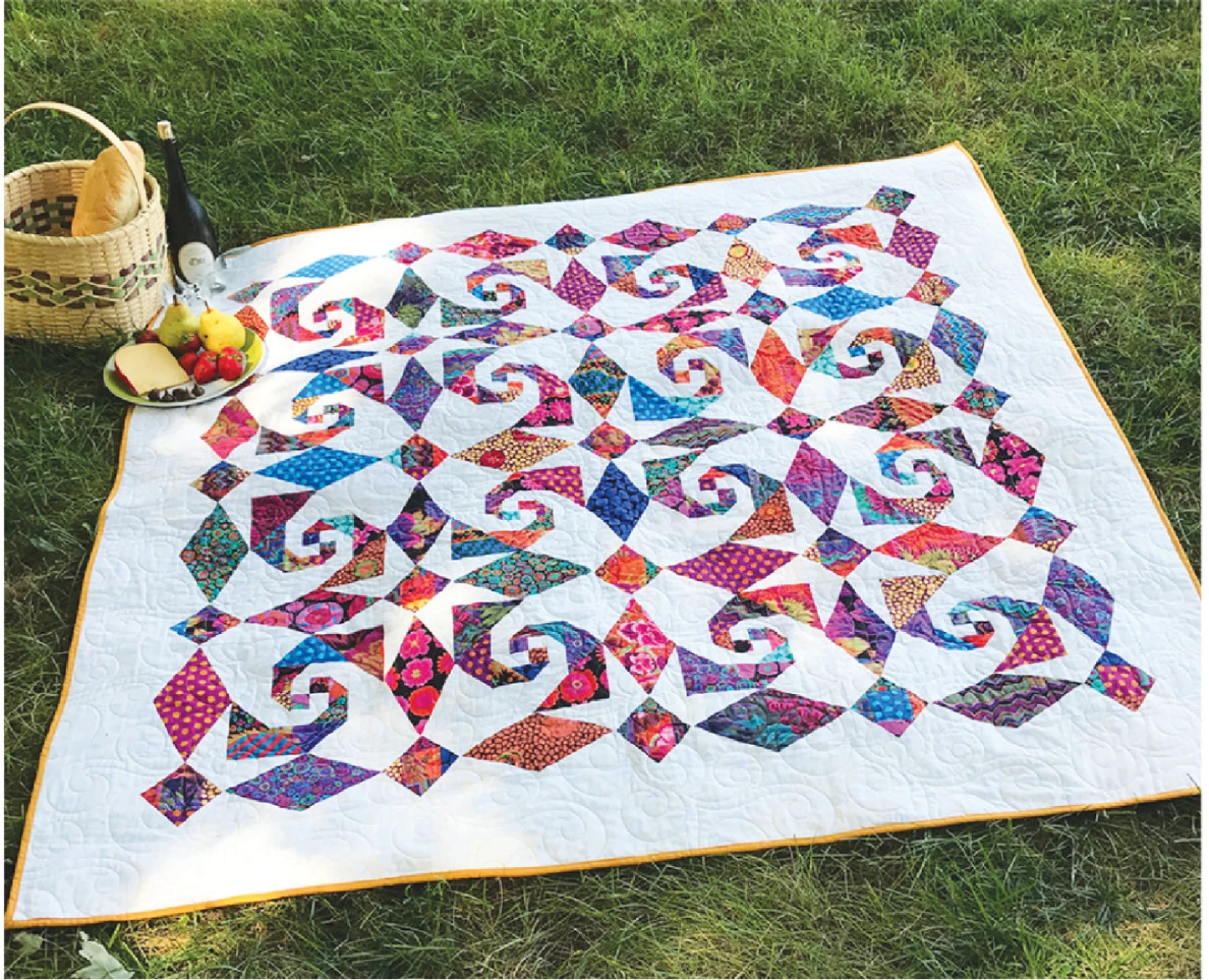 Snails Trail Al Fresco Pattern by Camilla Quilts for Cut Loose Press
