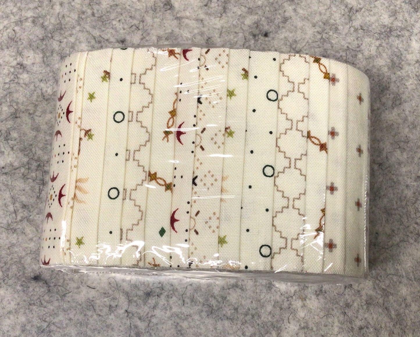 Stitching Strips - 14 2.5" strips of Kim Diehl's Buttercream and Brickle Bits