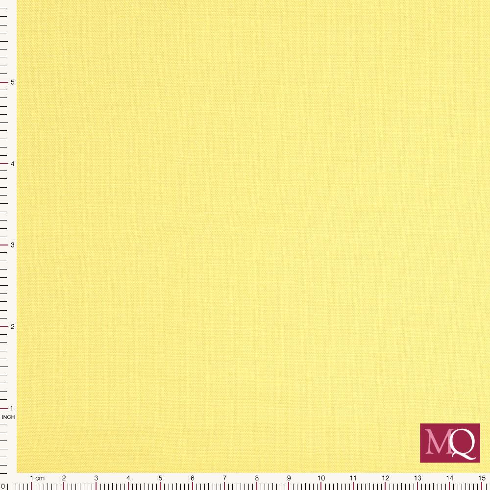 Spectrum Solid by Makower - Maize - Remnant