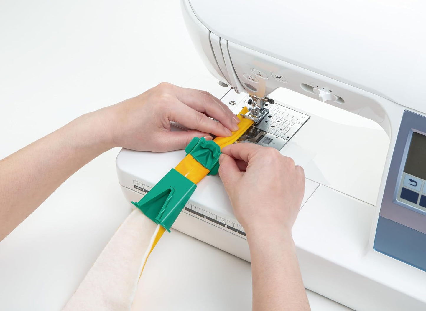 Genuine Clover Fabric Tube Maker