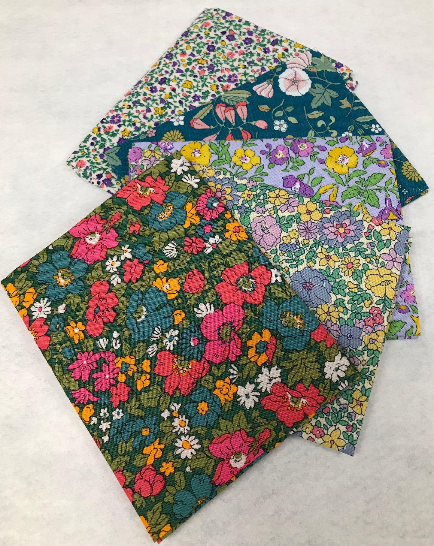 5 Fat Quaters  of the Liberty Everlasting Range - Brights