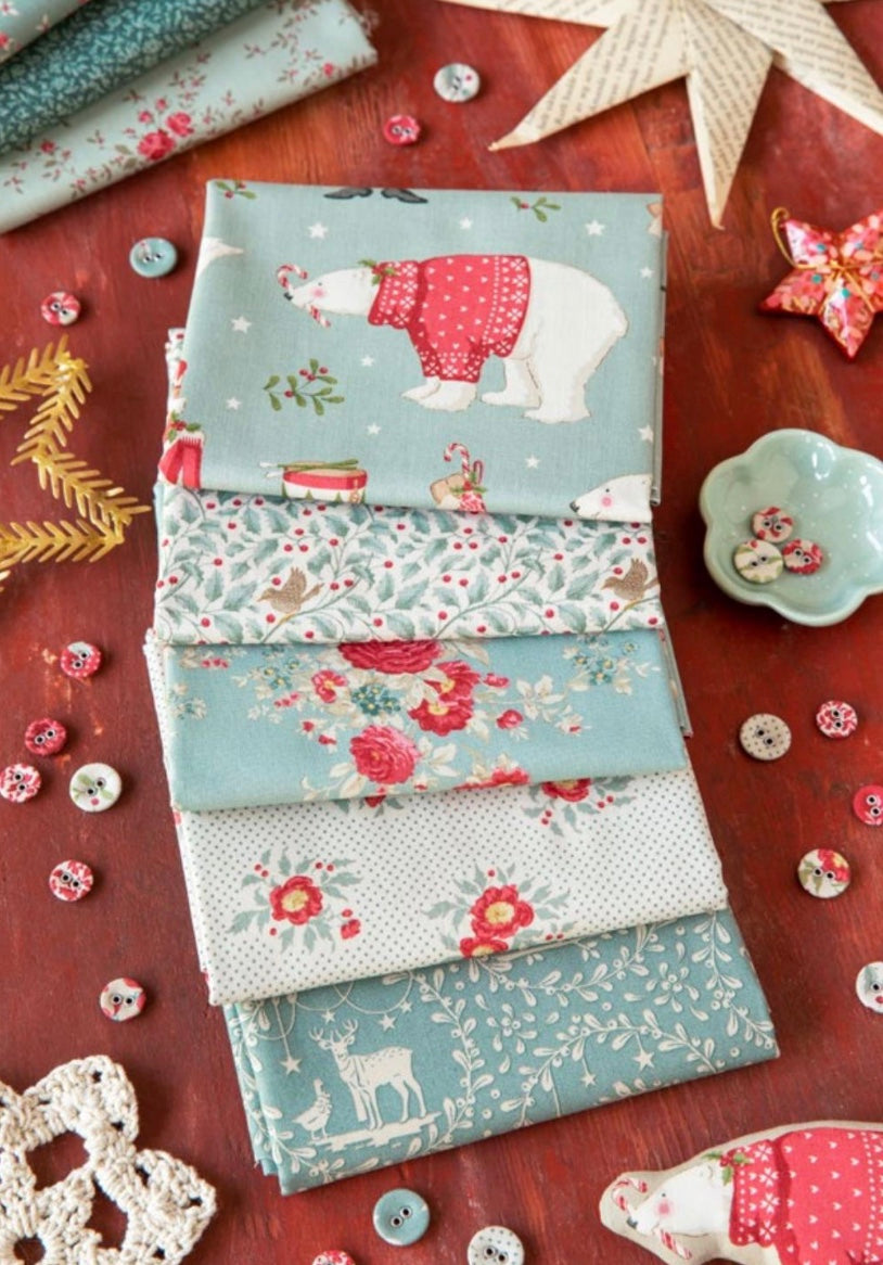 Fat Quarter Bundle - Tilda Merry Little Christmas - Duck Egg