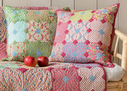 Tilda Wallflower Pillow Kit